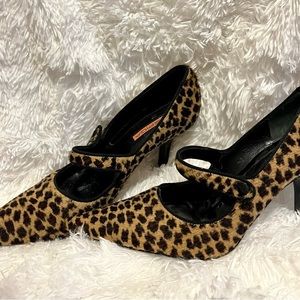 Via Spiga Animal Print Mary Jane pointed toe, 3 inch heels, size 8, medium